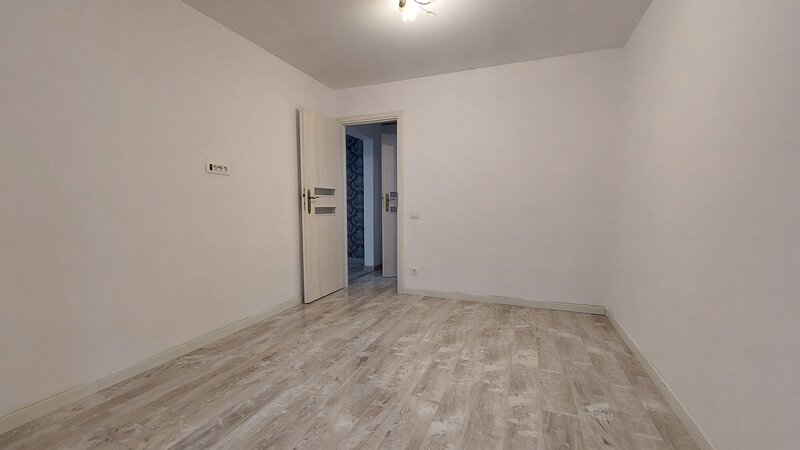 Vitan, Auchan, str. Nicolae Pascu, nr. 8